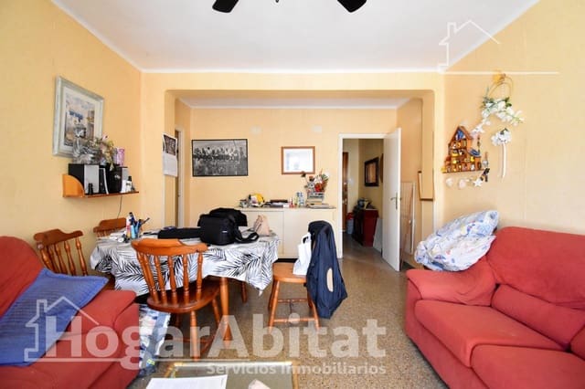 Piso de 3 habitaciones en Gandia en venta - 115.000 € (Ref: 9998862)