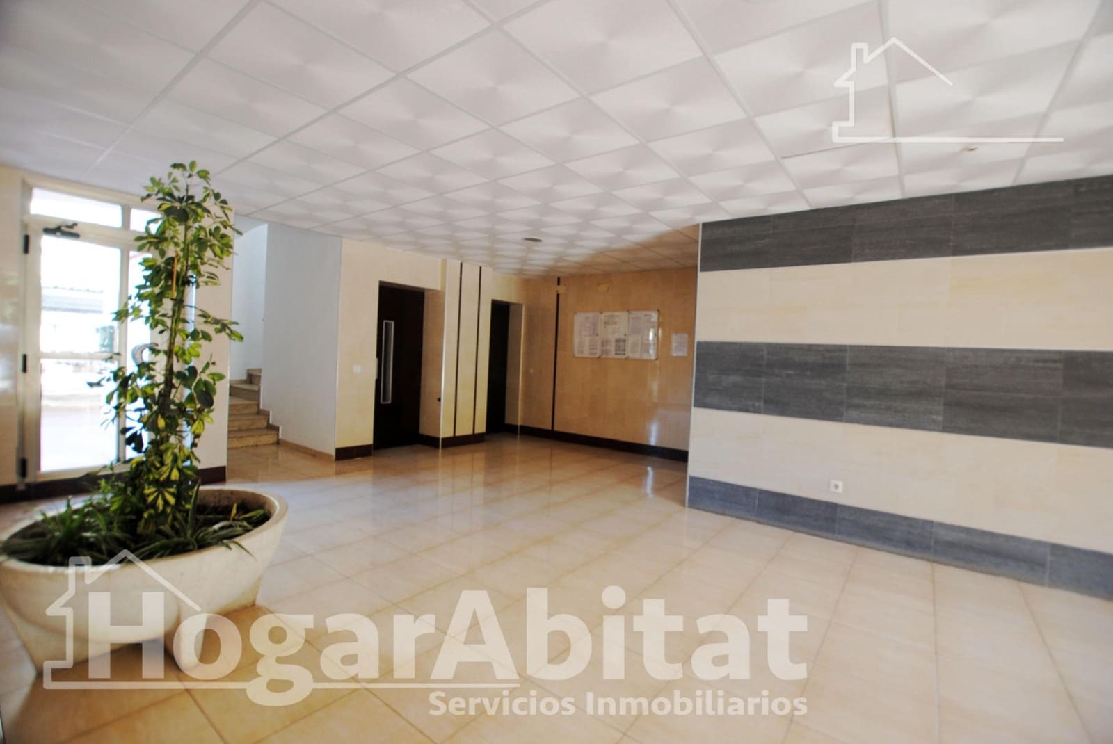 Piso de 3 habitaciones en Gandia en venta con piscina - 239.000 € (Ref: 9998865)