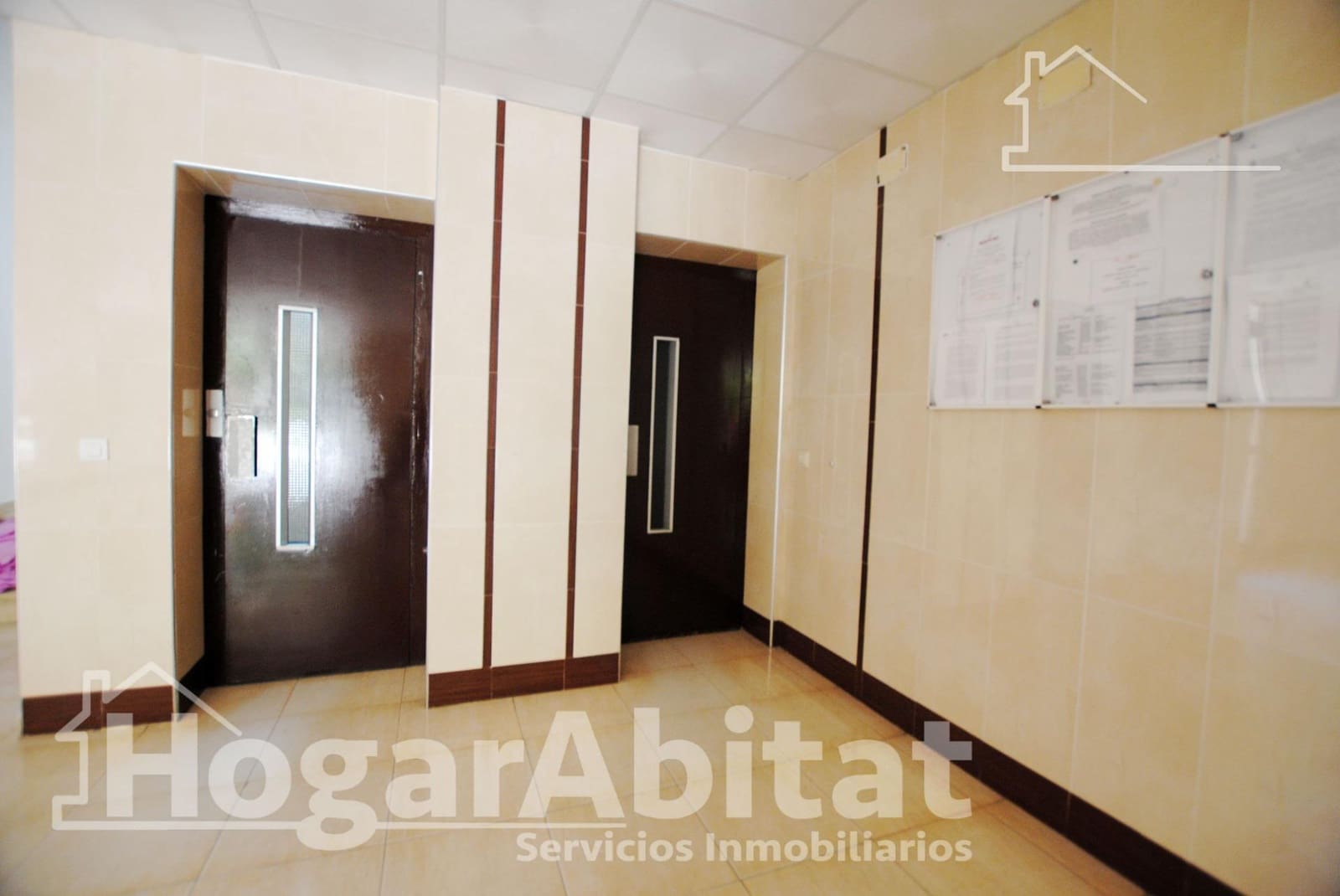 Piso de 3 habitaciones en Gandia en venta con piscina - 239.000 € (Ref: 9998865)