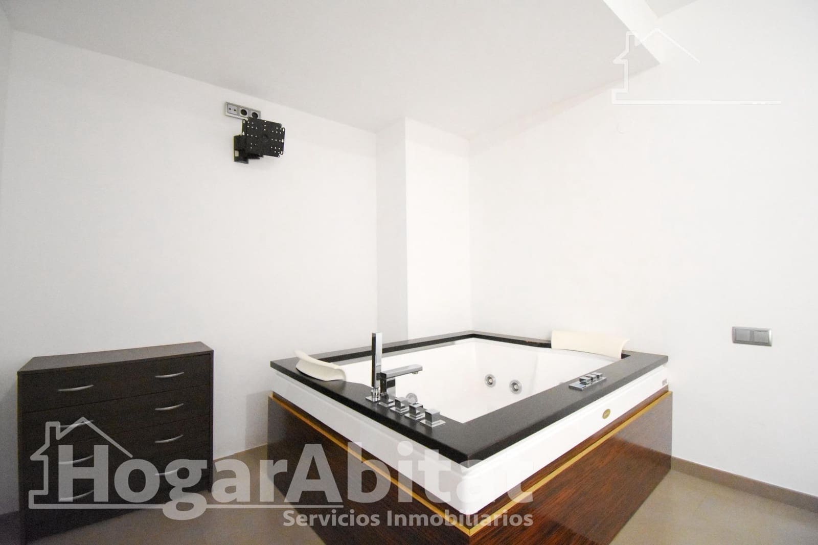 Piso de 2 habitaciones en Alqueria de la Comtessa en venta - 175.000 € (Ref: 9998866)