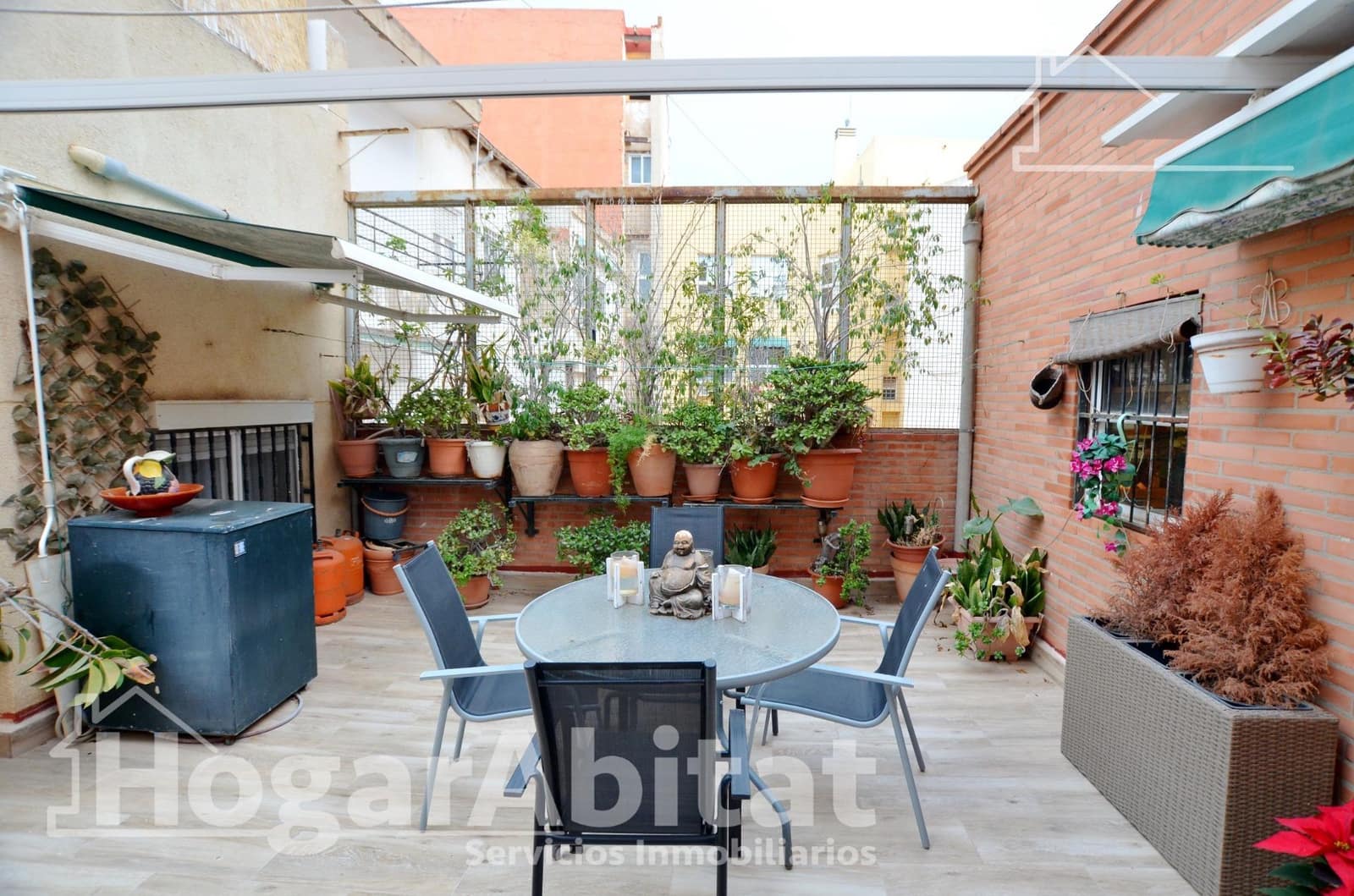 6 sovrum Lägenhet till salu i Alicante stad med garage - 285 000 € (Ref: 9998867)