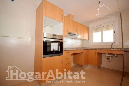 Piso de 3 habitaciones en Oropesa  en venta con piscina garaje - 268.000 € (Ref: 9999648)