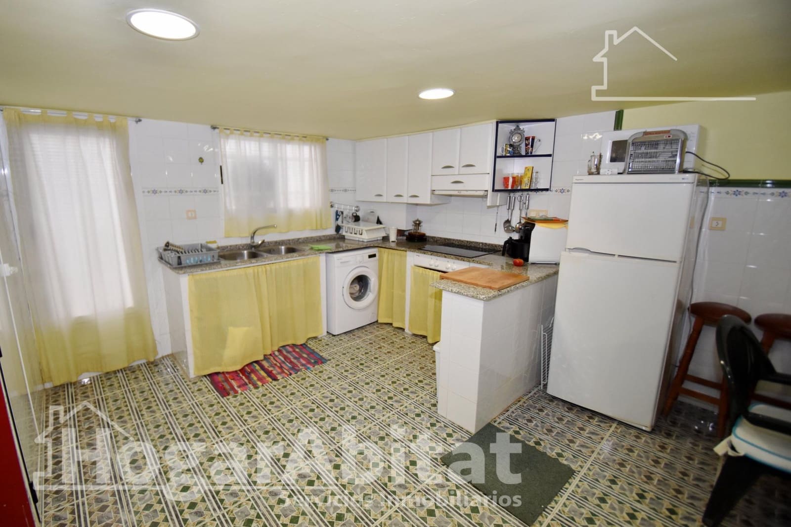 2 slaapkamer Rijtjeshuis te koop in Oropesa  - € 160.000 (Ref: 9999650)