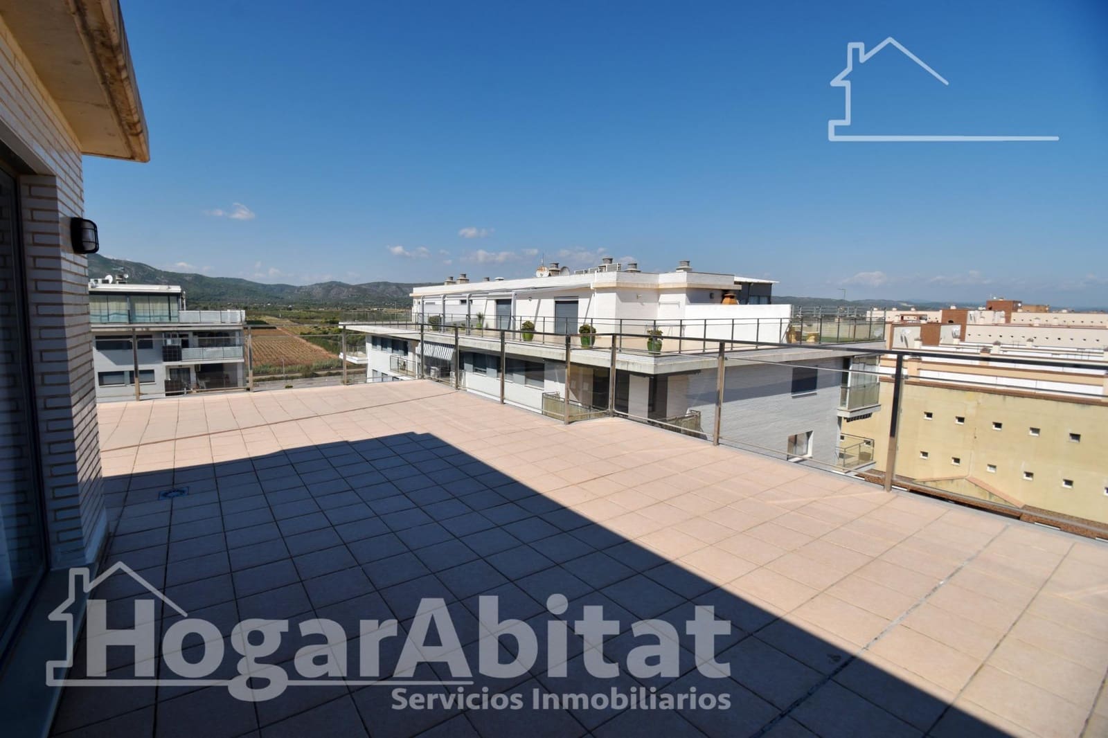 4 bedroom Penthouse for sale in Oropesa  with pool garage - € 420,000 (Ref: 9999651)