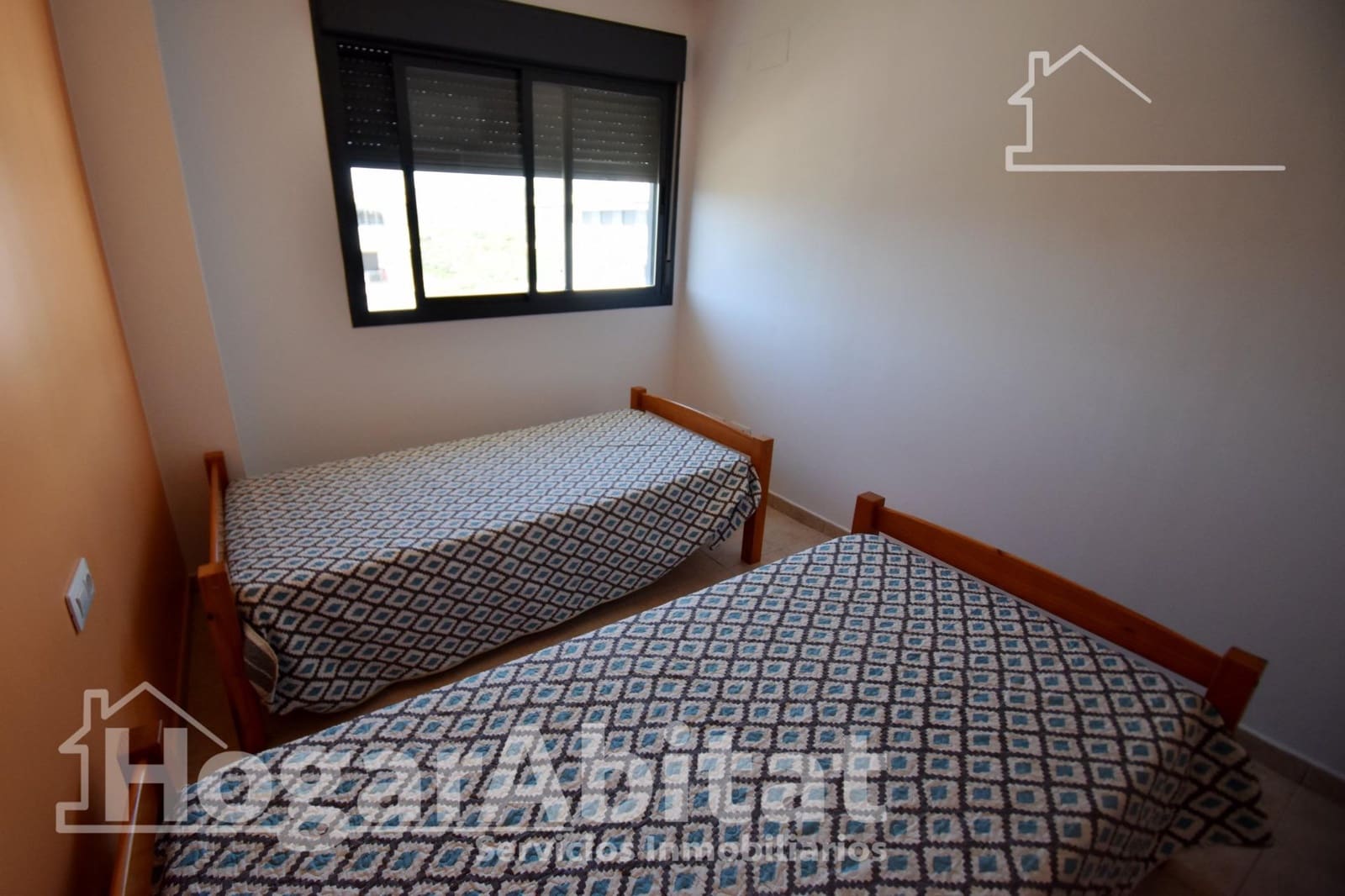 4 bedroom Penthouse for sale in Oropesa  with pool garage - € 420,000 (Ref: 9999651)