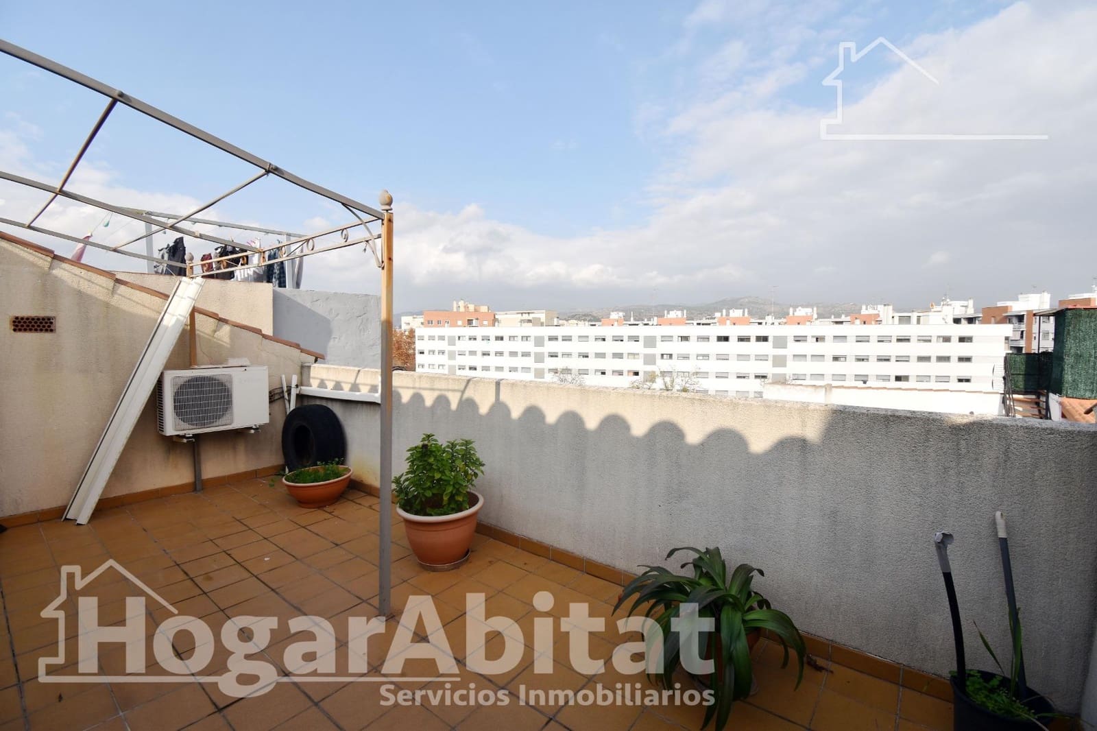 3 sypialnia Penthouse na sprzedaż w Castello de la Plana z garażem - 230 000 € (Ref: 9999655)