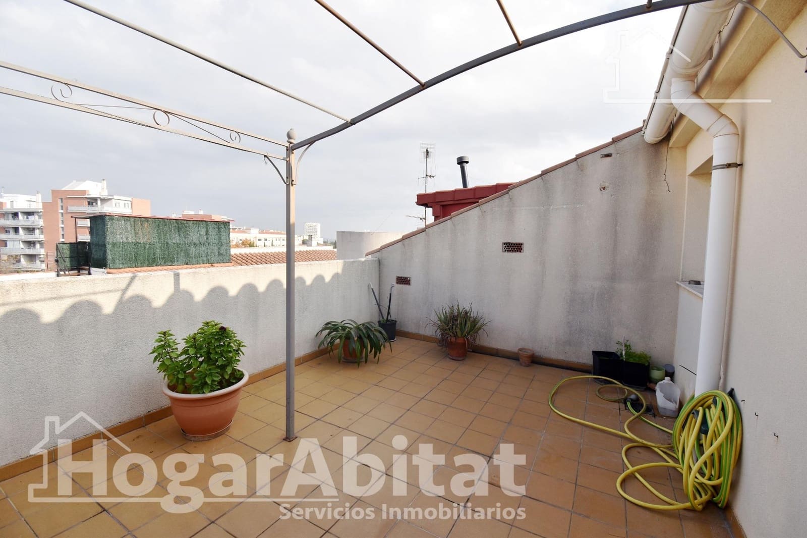 3 sypialnia Penthouse na sprzedaż w Castello de la Plana z garażem - 230 000 € (Ref: 9999655)