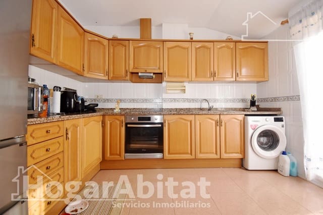 3 sypialnia Penthouse na sprzedaż w Oeste, Castelló de la Plana z garażem - 230 000 € (Ref: 9999655)