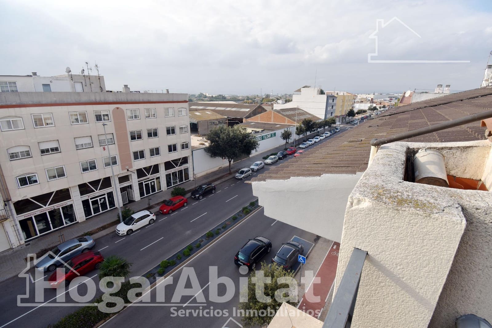 3 sypialnia Penthouse na sprzedaż w Castello de la Plana z garażem - 230 000 € (Ref: 9999655)
