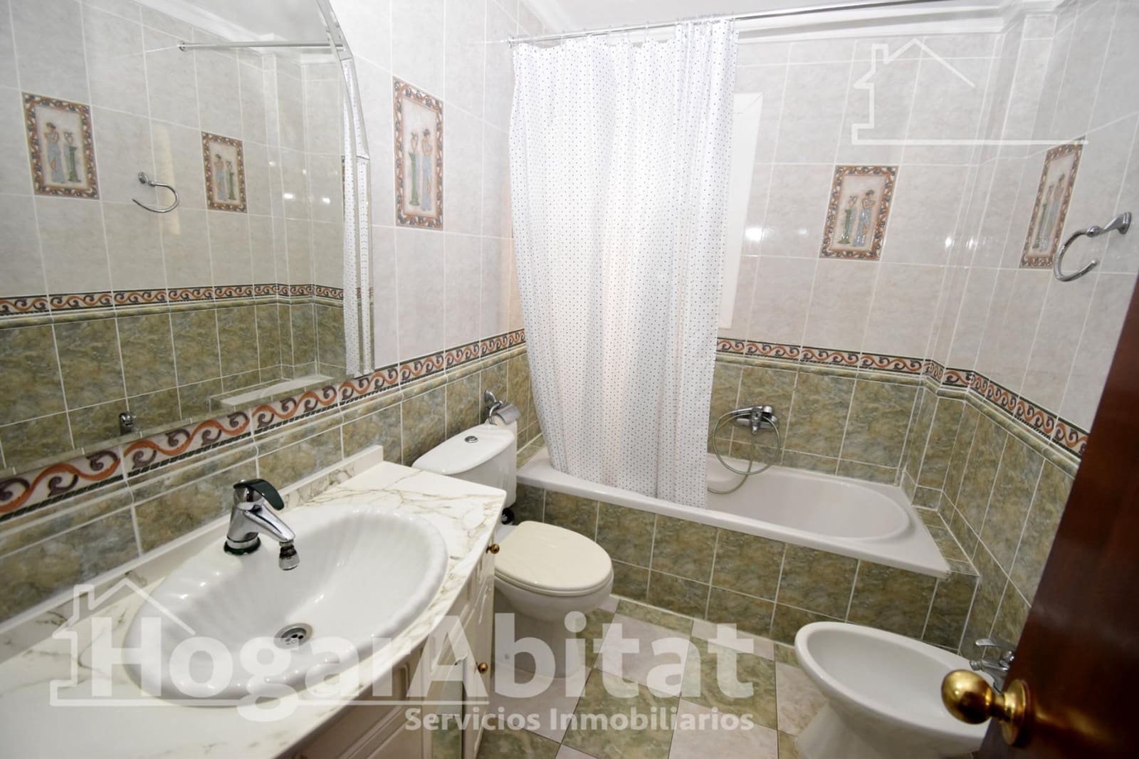 4 soverom Leilighet til salgs i Castello de la Plana - € 175 000 (Ref: 9999657)