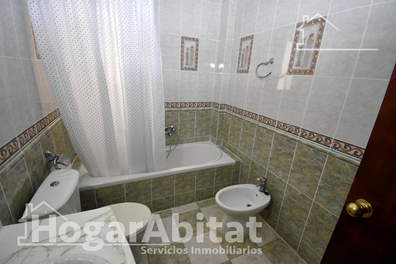 4 soverom Leilighet til salgs i Castello de la Plana - € 175 000 (Ref: 9999657)