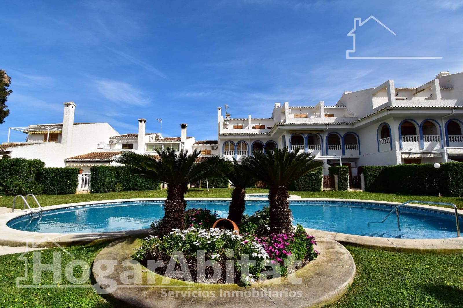 2 bedroom Penthouse for sale in Denia with pool garage - € 315,000 (Ref: 9999661)