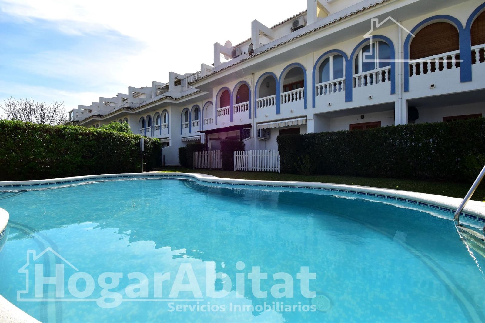 2 bedroom Penthouse for sale in Denia with pool garage - € 315,000 (Ref: 9999661)