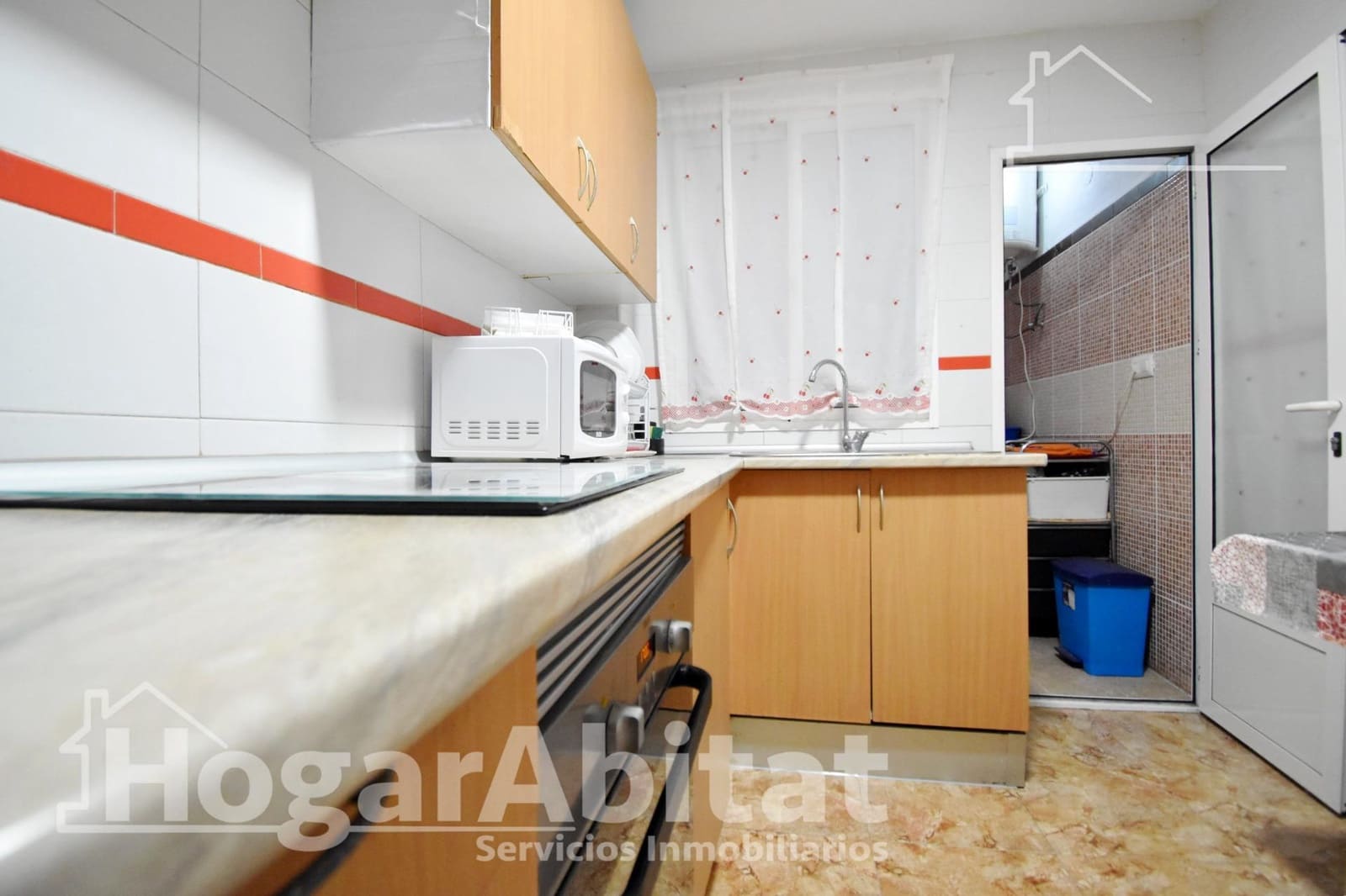 Piso de 4 habitaciones en Oliva en venta - 175.000 € (Ref: 9999664)
