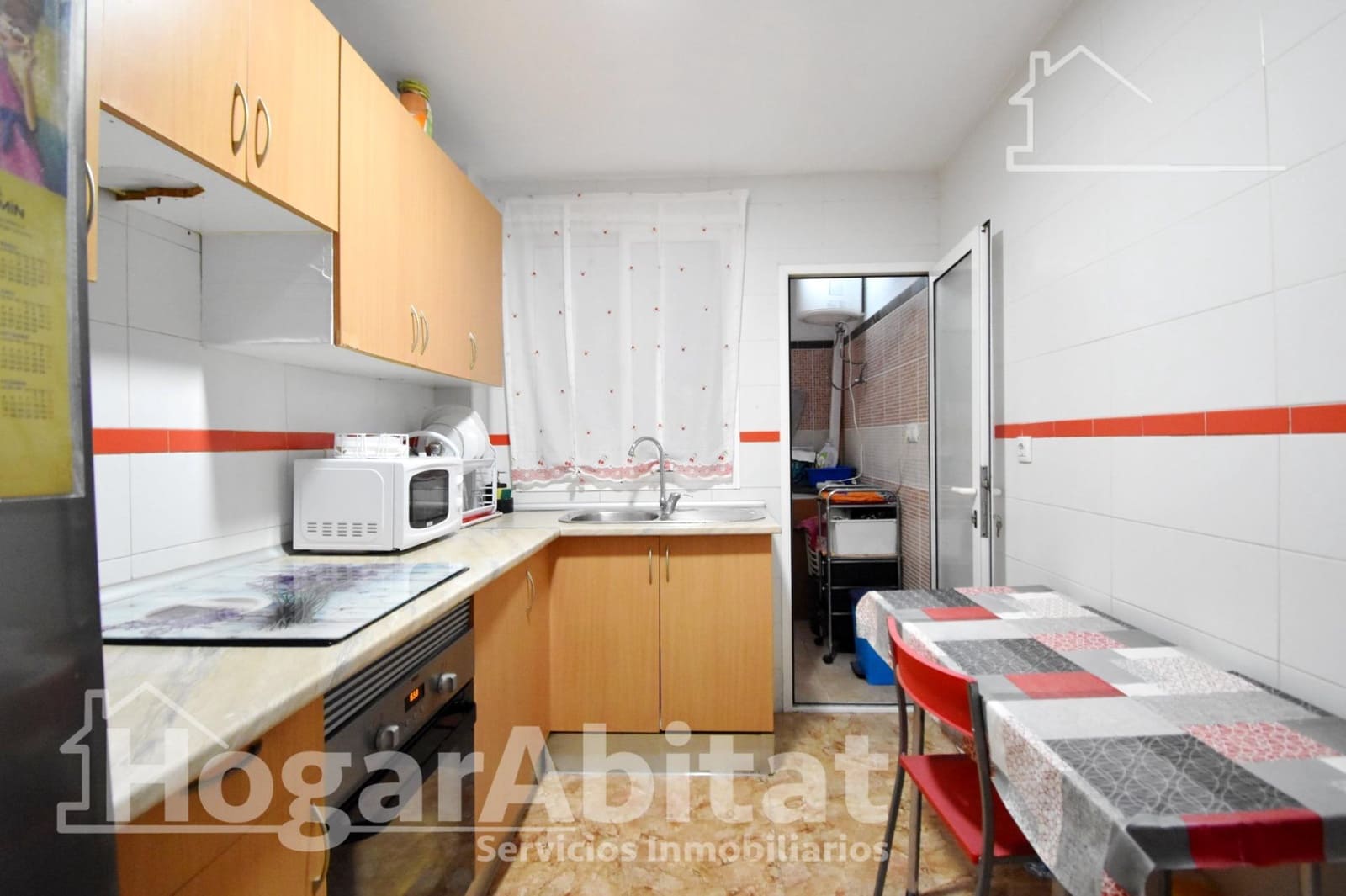 Piso de 4 habitaciones en Oliva en venta - 175.000 € (Ref: 9999664)