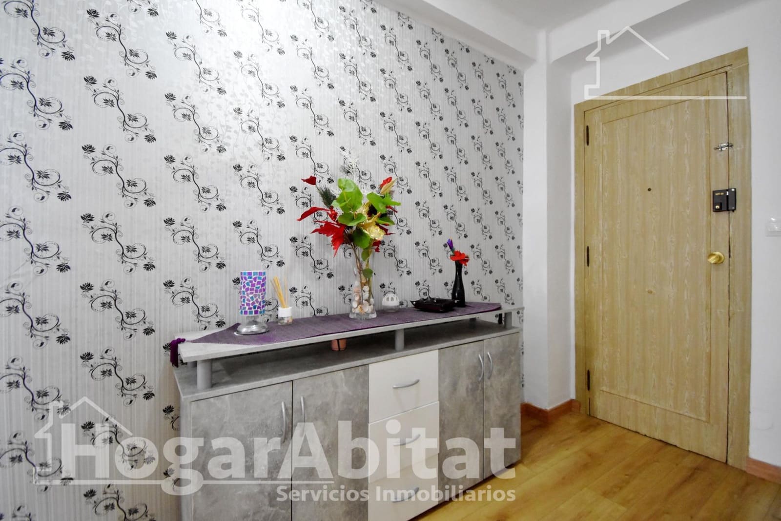 Piso de 4 habitaciones en Oliva en venta - 175.000 € (Ref: 9999664)
