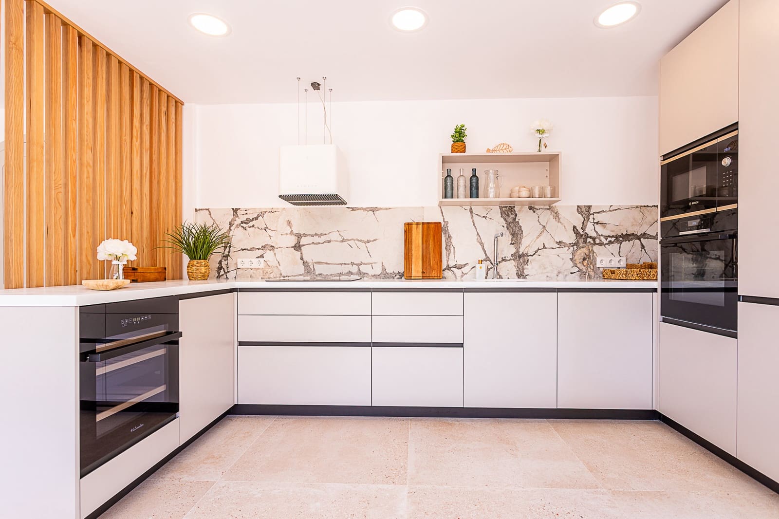 3 bedroom Penthouse for sale in Marbella with pool garage - € 699,000 (Ref: 10005034)