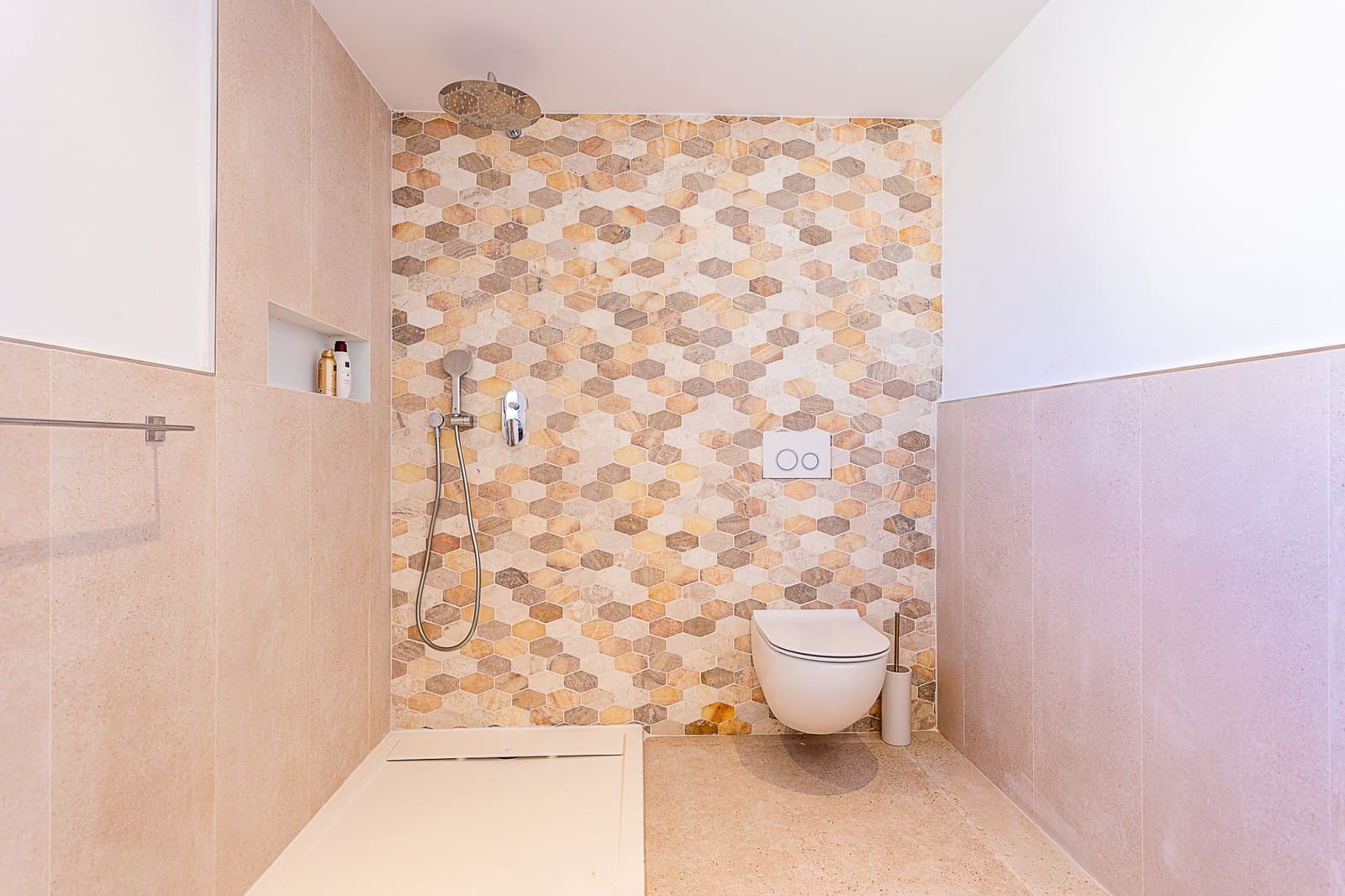 3 bedroom Penthouse for sale in Marbella with pool garage - € 699,000 (Ref: 10005034)