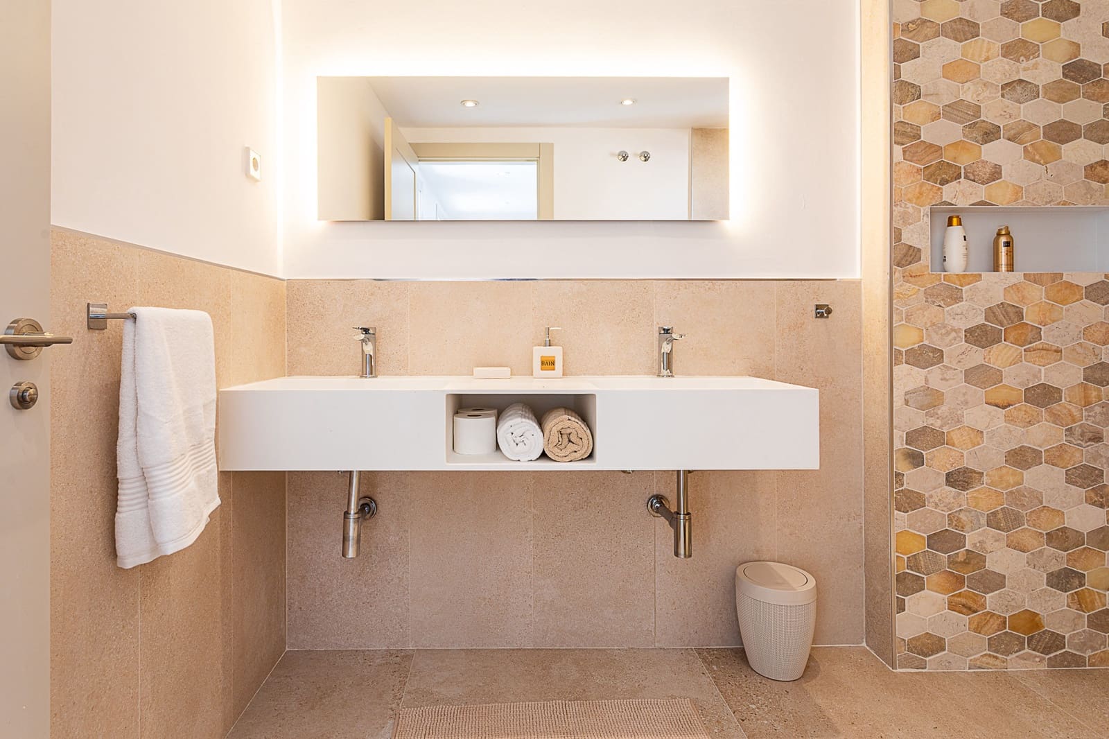 3 bedroom Penthouse for sale in Marbella with pool garage - € 699,000 (Ref: 10005034)