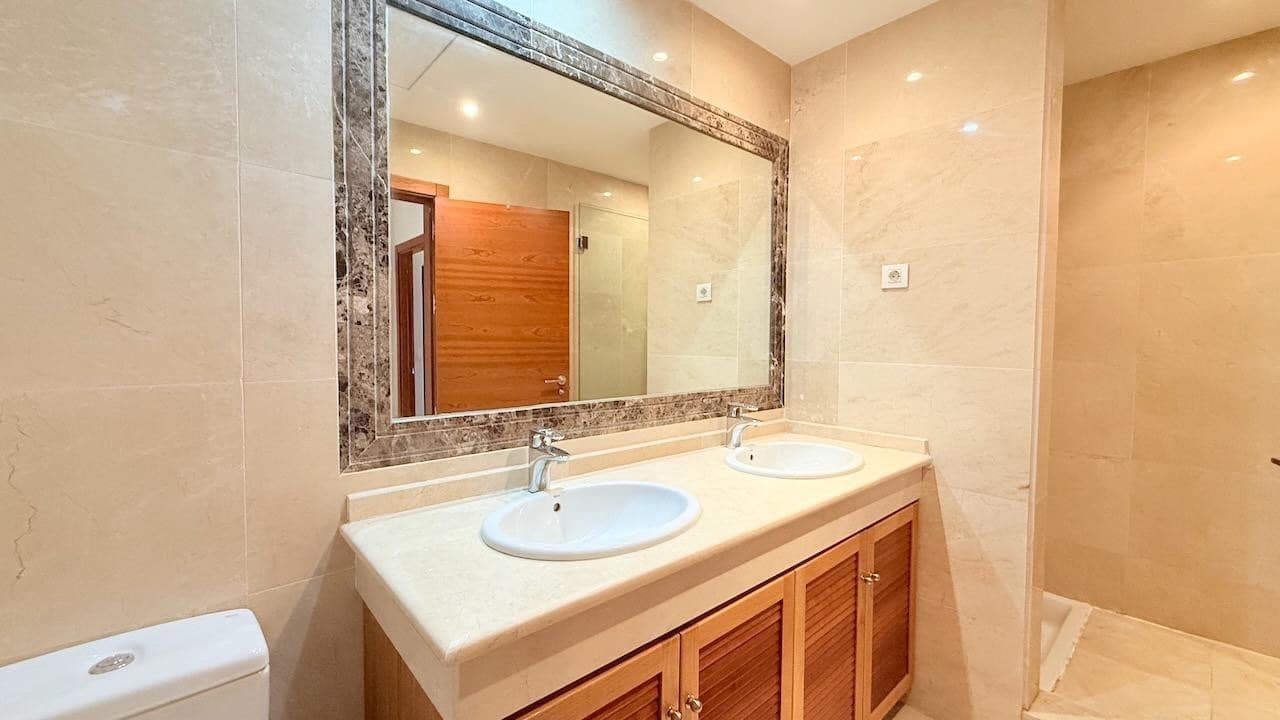 3 soverom Hus til salgs i Estepona med svømmebasseng garasje - € 478 000 (Ref: 10010338)