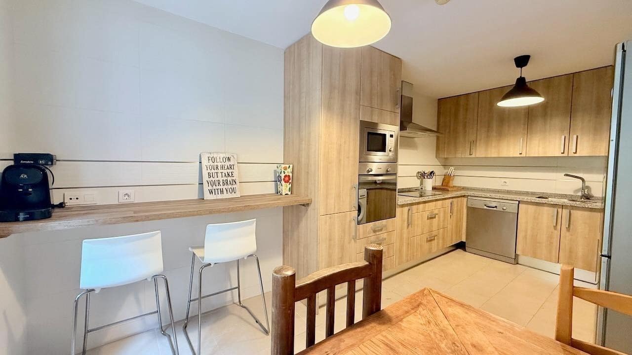 3 soverom Hus til salgs i Estepona med svømmebasseng garasje - € 478 000 (Ref: 10010338)