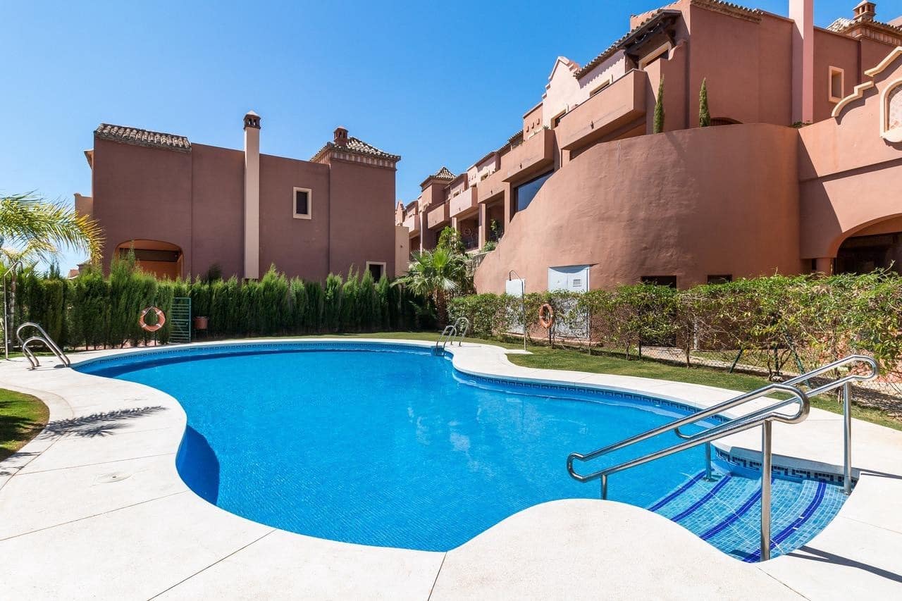 3 soverom Hus til salgs i Estepona med svømmebasseng garasje - € 478 000 (Ref: 10010338)