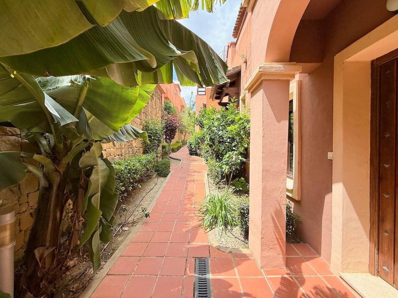 3 soverom Hus til salgs i Estepona med svømmebasseng garasje - € 478 000 (Ref: 10010338)
