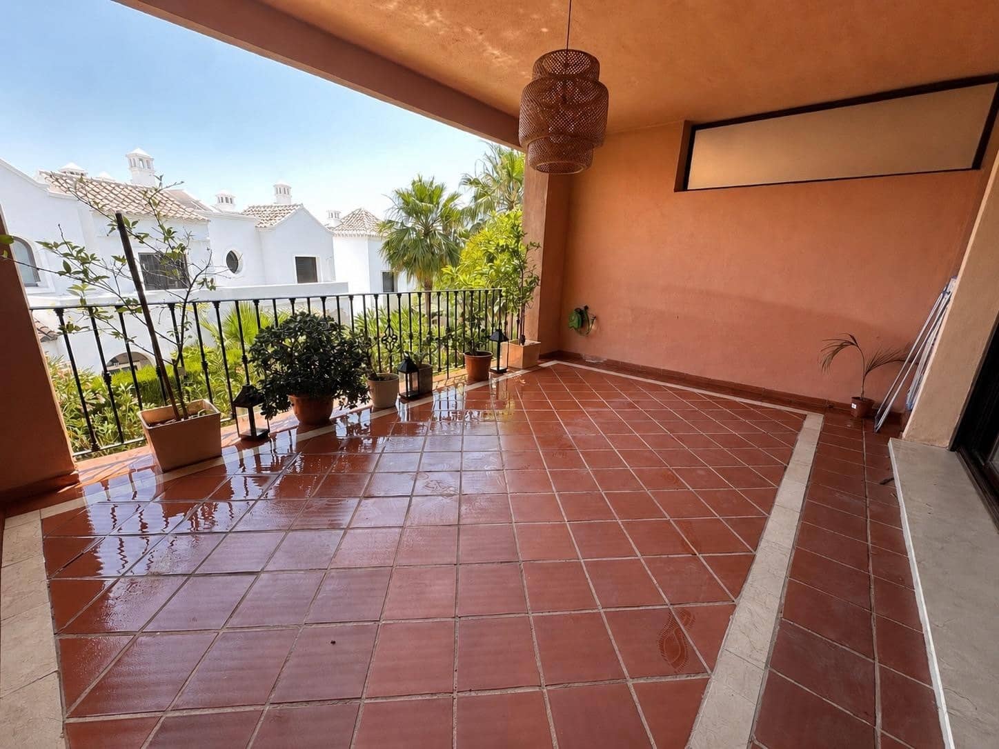 3 soverom Hus til salgs i Estepona med svømmebasseng garasje - € 478 000 (Ref: 10010338)