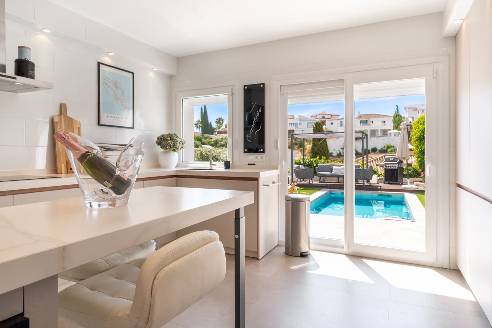 4 bedroom Villa for sale in Mijas Costa with pool garage - € 1,120,000 (Ref: 10010339)