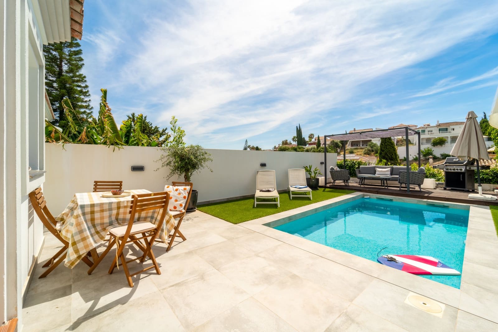 4 bedroom Villa for sale in Mijas Costa with pool garage - € 1,120,000 (Ref: 10010339)
