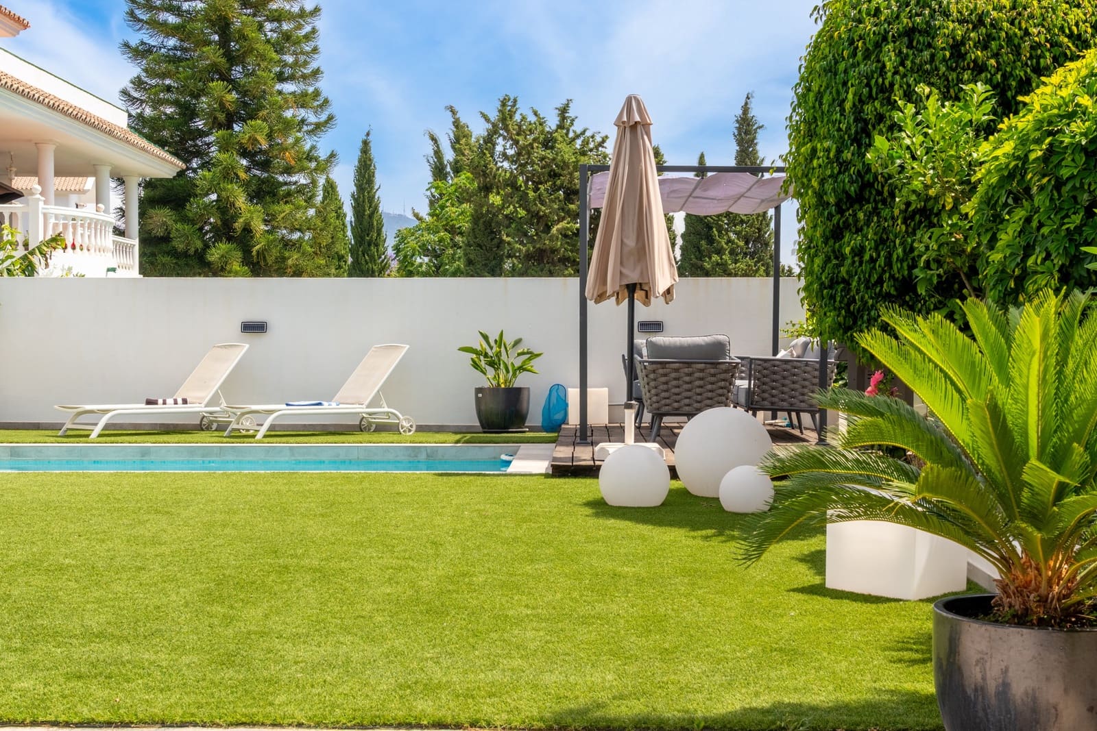4 bedroom Villa for sale in Mijas Costa with pool garage - € 1,120,000 (Ref: 10010339)