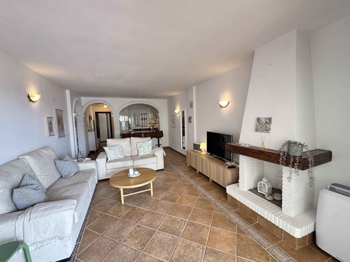 3 soverom Leilighet til salgs i Riviera del Sol med svømmebasseng garasje - € 449 000 (Ref: 10021995)