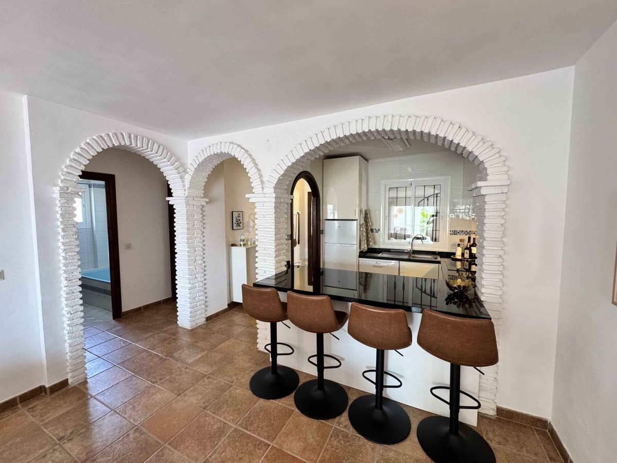 3 soverom Leilighet til salgs i Riviera del Sol med svømmebasseng garasje - € 449 000 (Ref: 10021995)