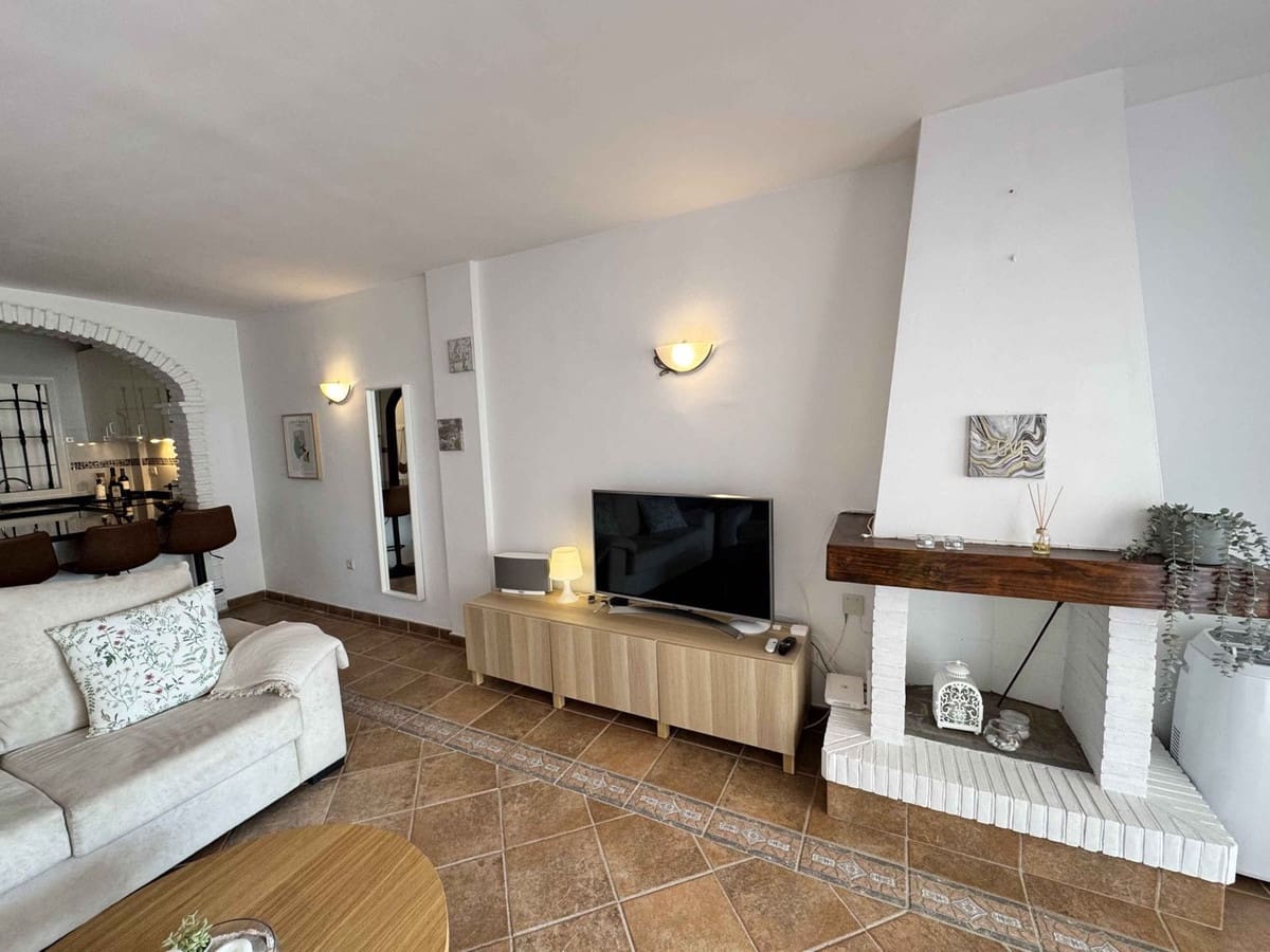 3 soverom Leilighet til salgs i Riviera del Sol med svømmebasseng garasje - € 449 000 (Ref: 10021995)