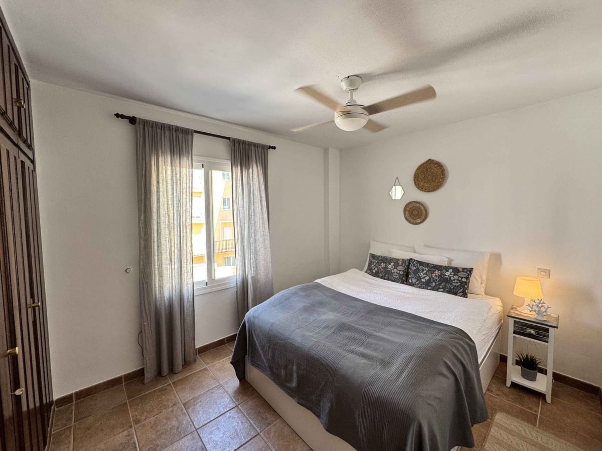 3 soverom Leilighet til salgs i Riviera del Sol med svømmebasseng garasje - € 449 000 (Ref: 10021995)