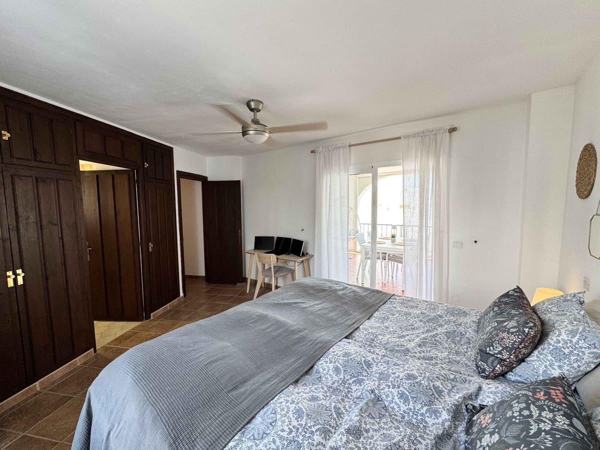 3 soverom Leilighet til salgs i Riviera del Sol med svømmebasseng garasje - € 449 000 (Ref: 10021995)