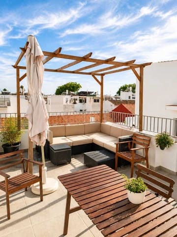 1 bedroom Townhouse for sale in Cancelada, Estepona - € 269,000 (Ref: 10021996)