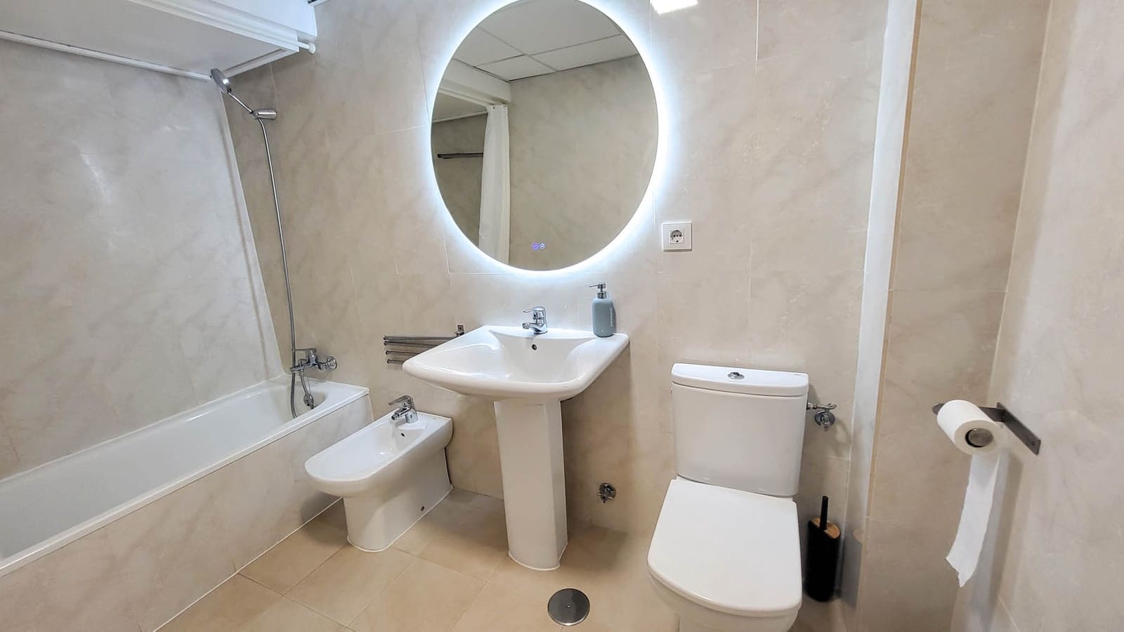 1 bedroom Apartment for sale in Marbella - € 656,000 (Ref: 10026759)
