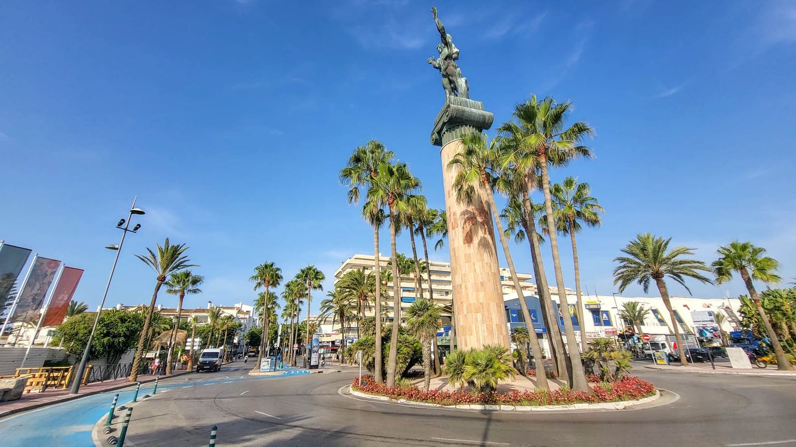 1 bedroom Apartment for sale in Marbella - € 656,000 (Ref: 10026759)