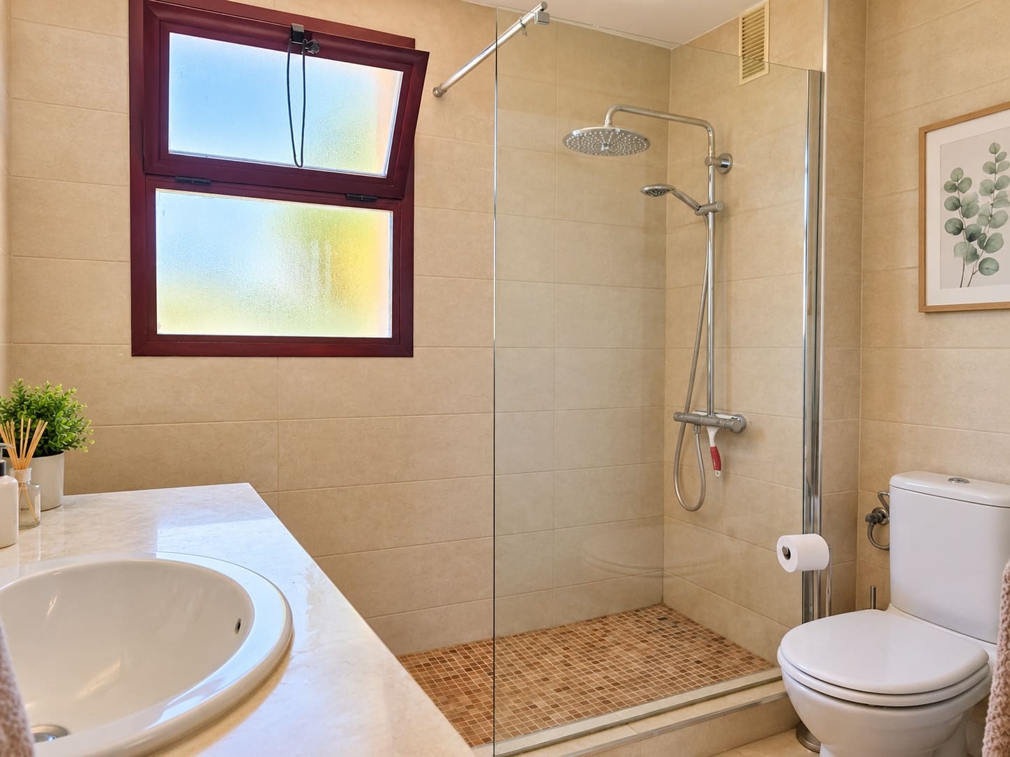 3 bedroom Apartment for sale in Calahonda with pool garage - € 529,000 (Ref: 10031471)
