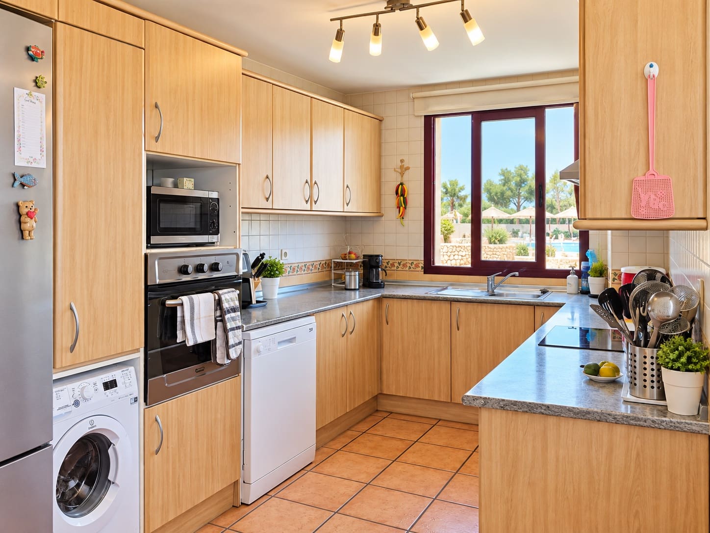 3 bedroom Apartment for sale in Calahonda with pool garage - € 529,000 (Ref: 10031471)