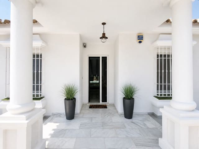 5 soveværelse Villa til salg i Calahonda, Mijas med swimmingpool garage - € 1.150.000 (Ref: 10044469)