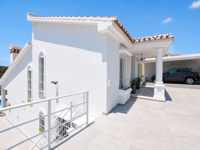 5 soveværelse Villa til salg i Calahonda, Mijas med swimmingpool garage - € 1.150.000 (Ref: 10044469)