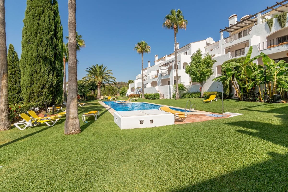2 Zimmer Haus zu verkaufen in Los Arqueros mit Pool Garage - 550.000 € (Ref: 10044470)