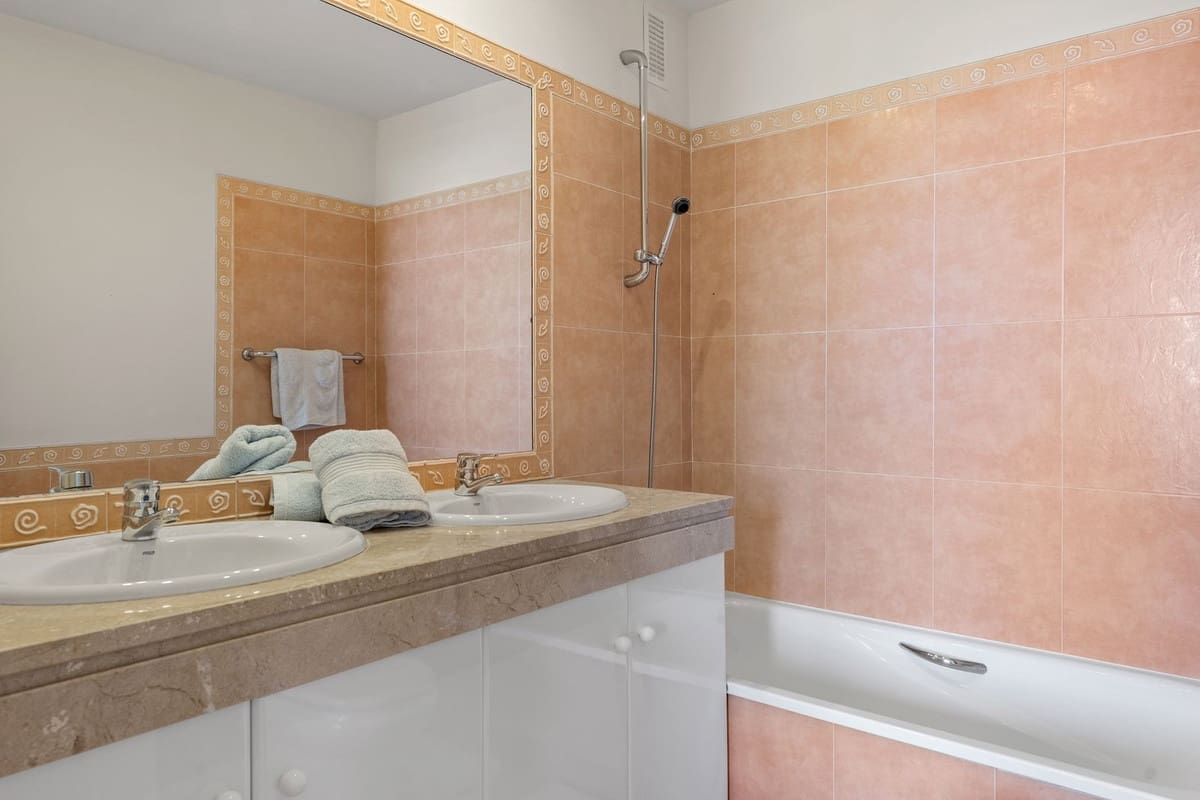 2 Zimmer Apartment zu verkaufen in Miraflores mit Pool - 326.000 € (Ref: 10061283)