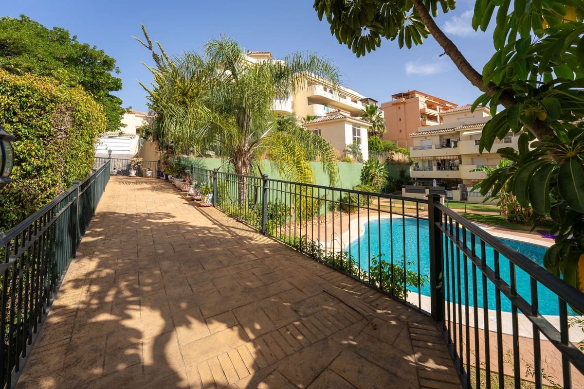 2 Zimmer Apartment zu verkaufen in Miraflores mit Pool - 326.000 € (Ref: 10061283)