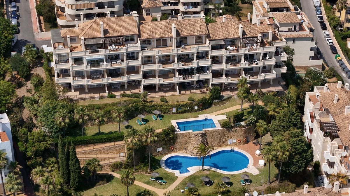 2 Zimmer Apartment zu verkaufen in Miraflores mit Pool - 326.000 € (Ref: 10061283)