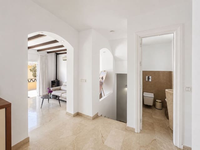 3 soveværelse Lejlighed til salg i Calahonda, Mijas med garage - € 559.000 (Ref: 10063788)