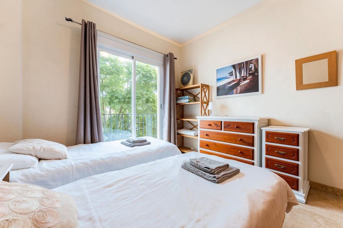 2 sypialnia Apartament na sprzedaż w La Cala de Mijas z basenem garażem - 425 000 € (Ref: 10067092)