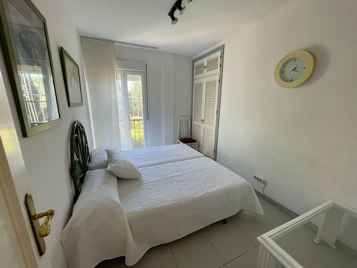 5 bedroom Apartment for sale in Marbella with pool garage - € 735,000 (Ref: 10067094)